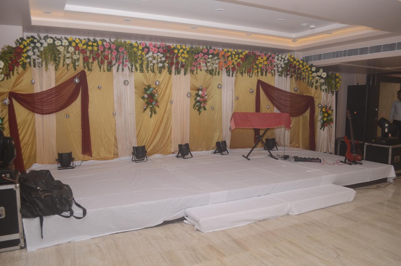 Hotel Madhuvan Palace Varanasi Exterior foto