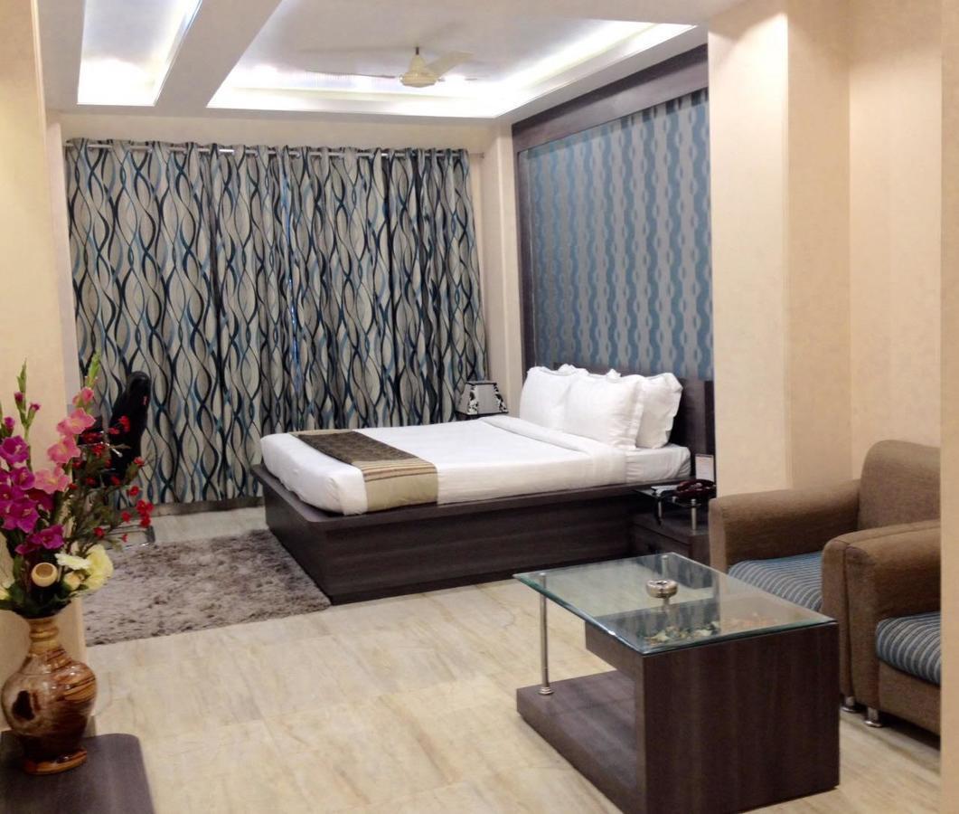 Hotel Madhuvan Palace Varanasi Exterior foto