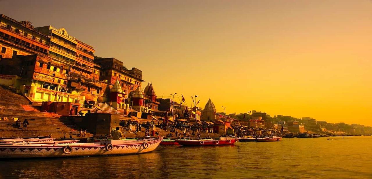 Hotel Madhuvan Palace Varanasi Exterior foto